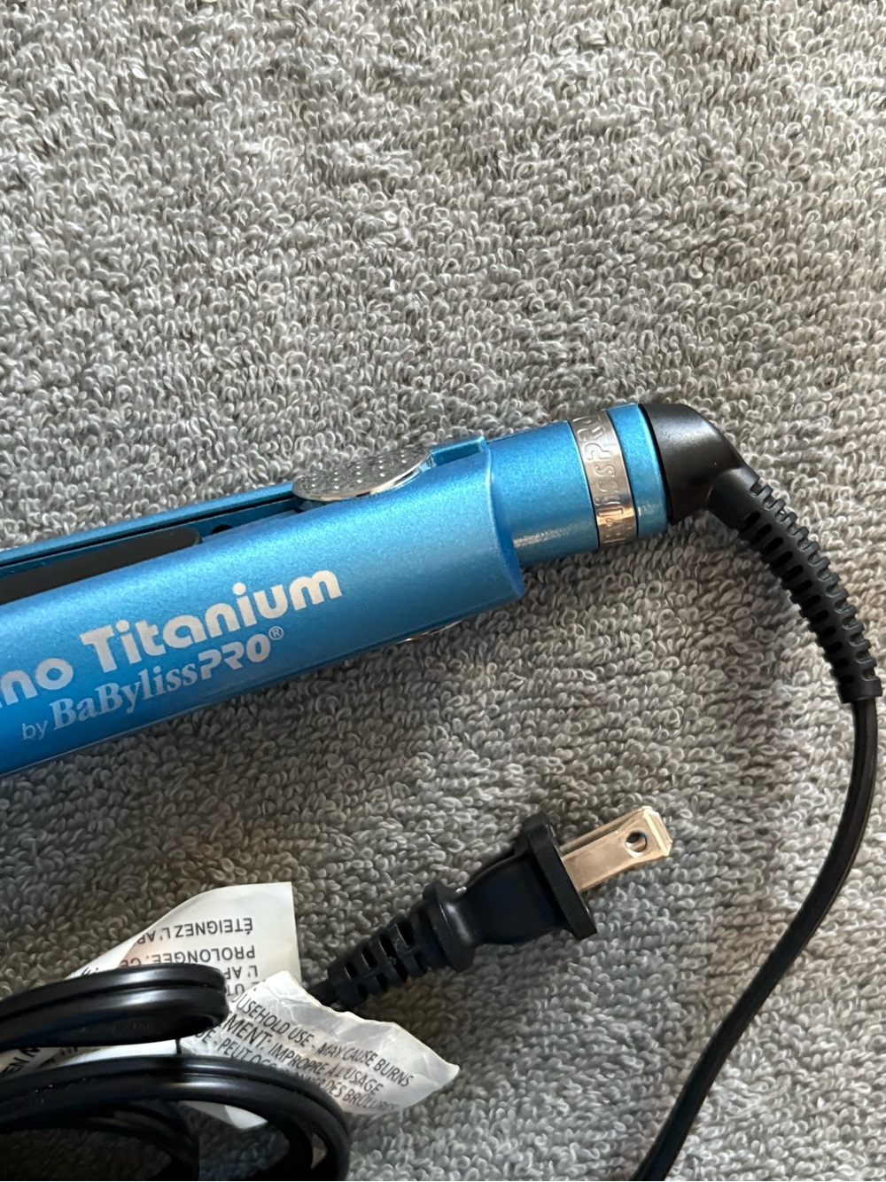 BaByliss Pro Nano Titanium 1-inch U-STYLER Hair Flat Iron - Picture 10 of 11